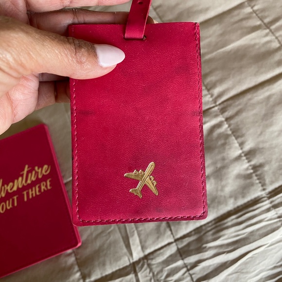 Passport cover, and luggage tag set - Picture 2 of 5